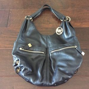 EUC Michael Kors bag in black